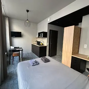 https://le-12-wifi-cosy-parking-gratuit-9.hotels-rhonealpes.com