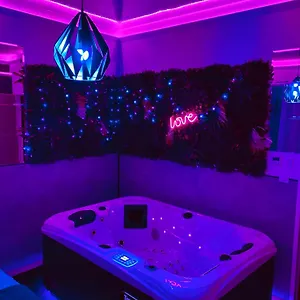 Love Room Avec Jacuzzi Interieur Proche Blagnac Aussonne